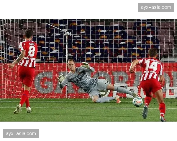 瞬间特写:萨卡右路强突下底倒三角,厄德高跟进推射完成致命一击 瞬间特写:萨卡右路强突下底倒三角,厄德高跟进推射完成致命一击